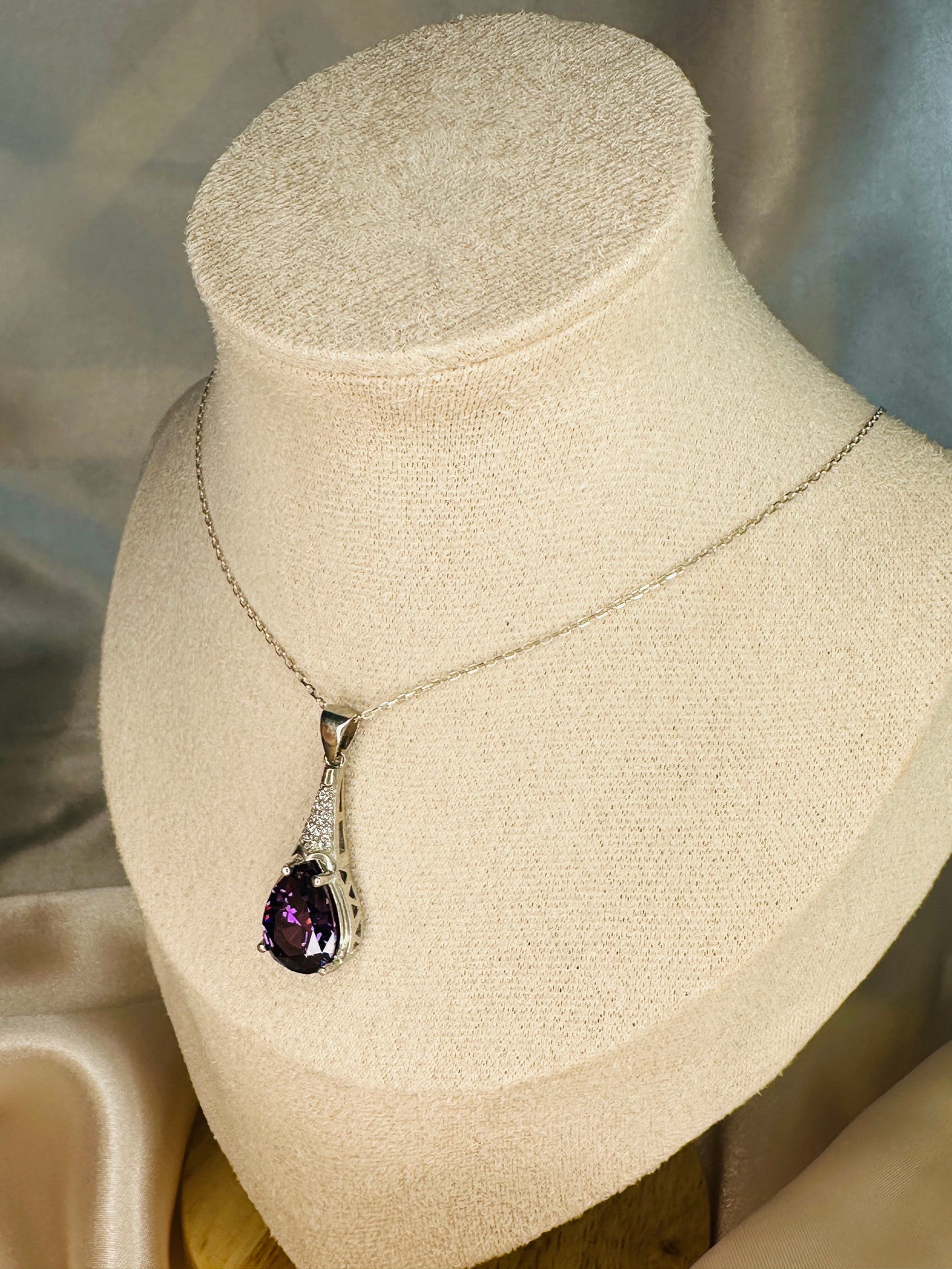 Quinn Amethyst Teardrop Necklace