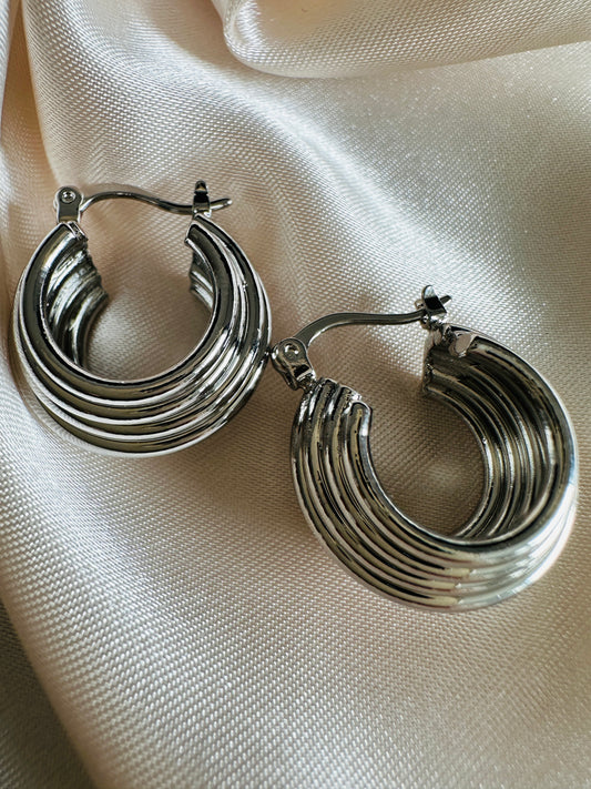 Caroline Thick Hoops