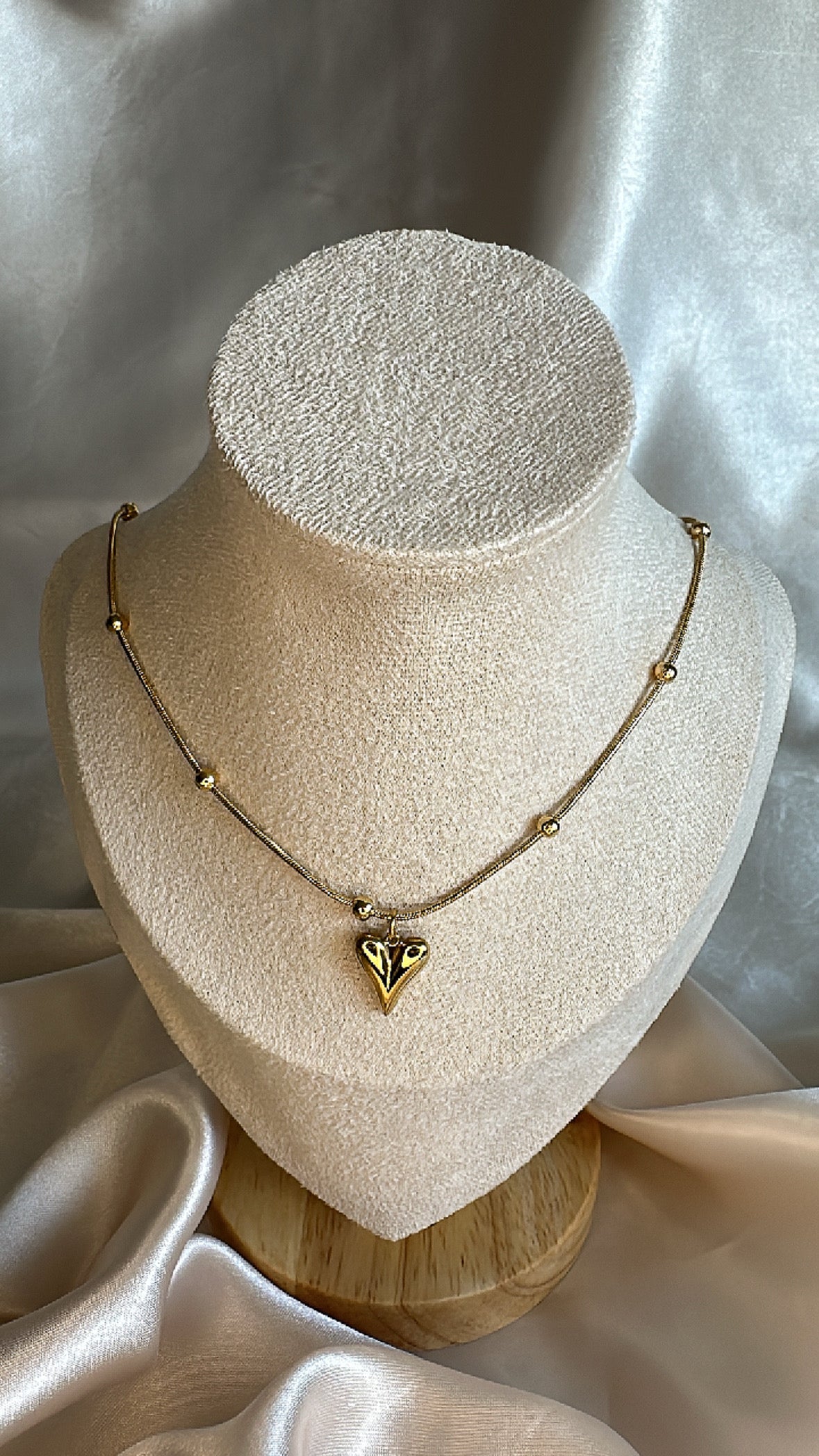 Love Necklace Gold