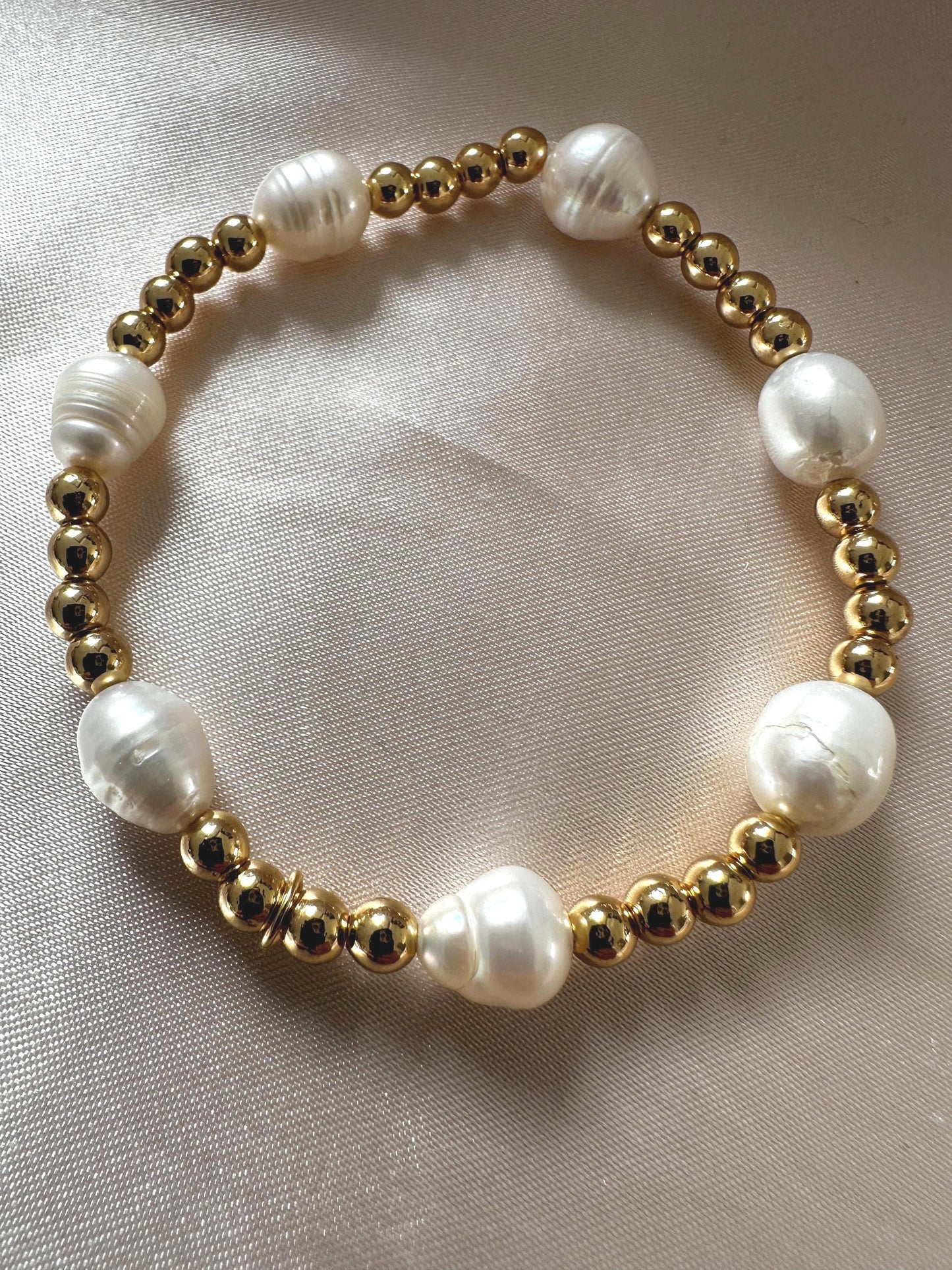 Natural Hematite and Pearl Bracelet – Delicate Handmade Jewelry for Women
