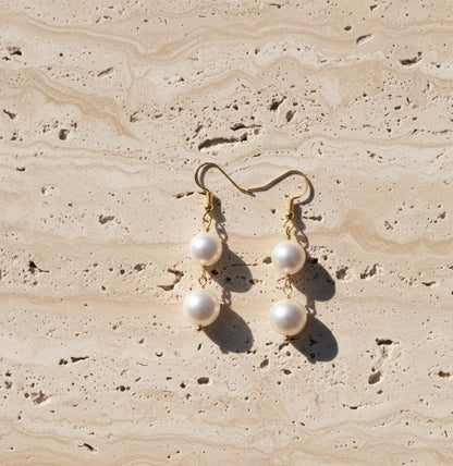 Chic White Pearl Dangle Earrings – Handcrafted Jewelry