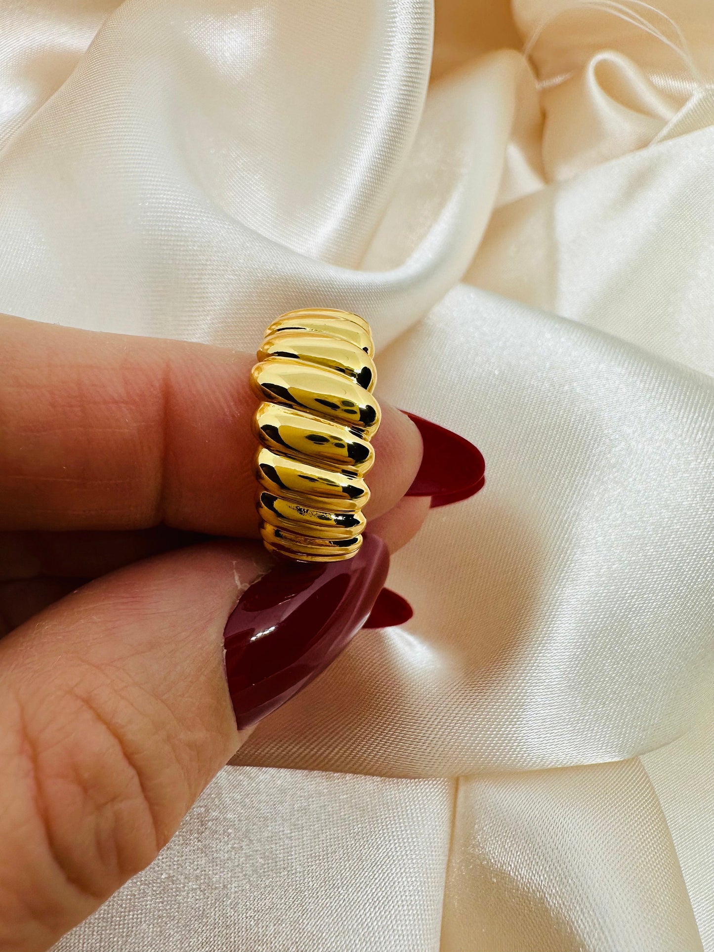 Gold Croissant Ring - Adjustable Twisted Band
