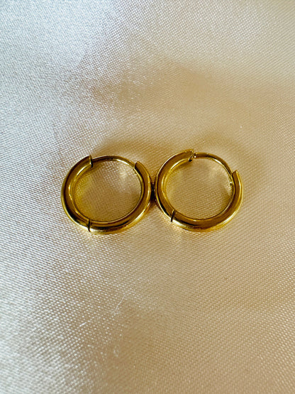 Minimalist Gold Hoop Earrings: 18K Plated Steel, Hypoallergenic