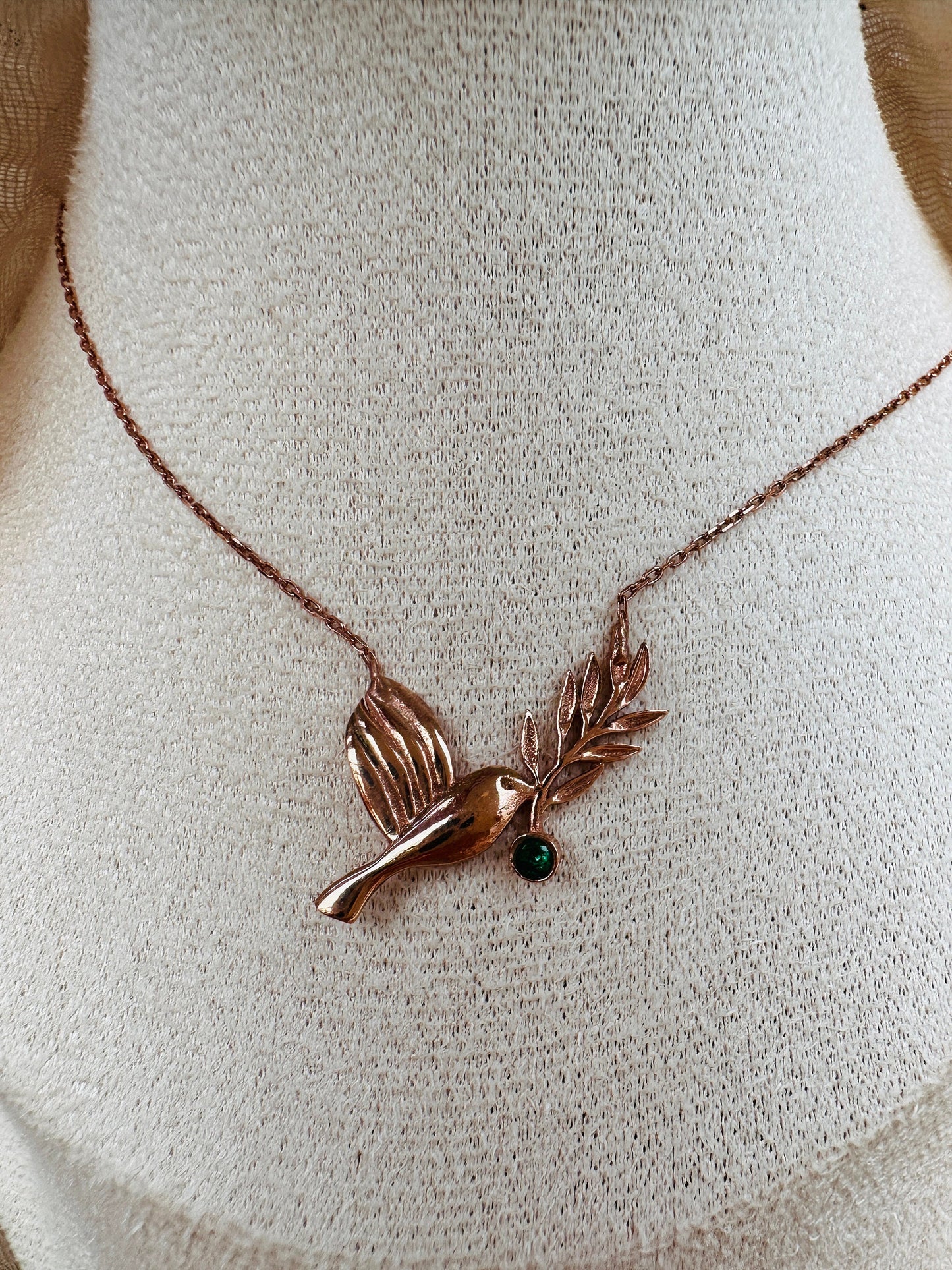 Charming Emerald Bird Necklace in Rose Gold Vermeil Jewelry - Perfect