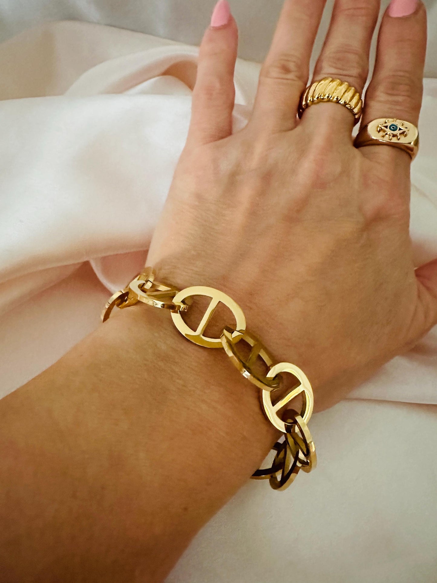 Mila Gold Bracelet-Unique