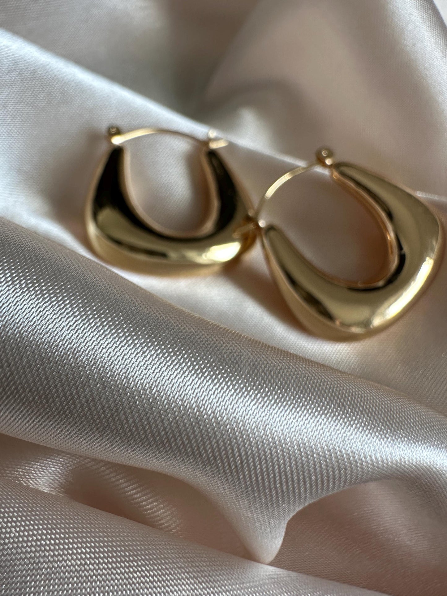 Gold Hoop Earrings: Savannah Style, Brass Plated