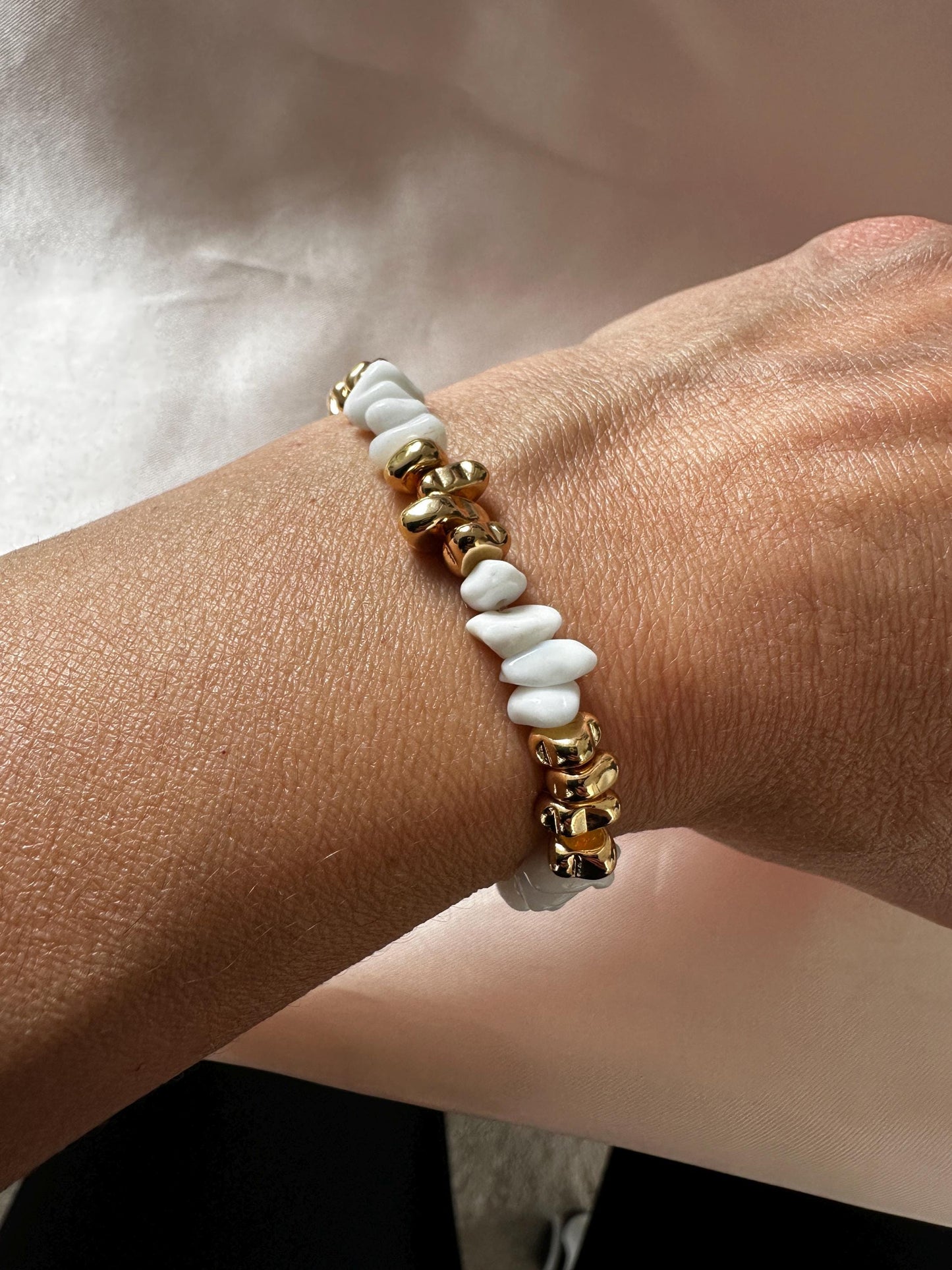 Natural Free Form Hematite and White Aventurine Bracelet – Delicate Handmade Jewelry for Women