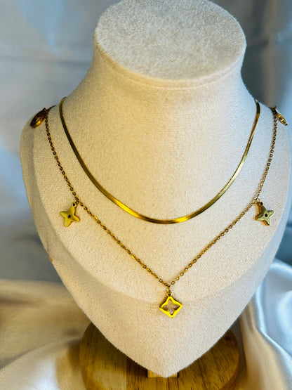 Dainty Layered Star Necklace: Gold Stainless Steel