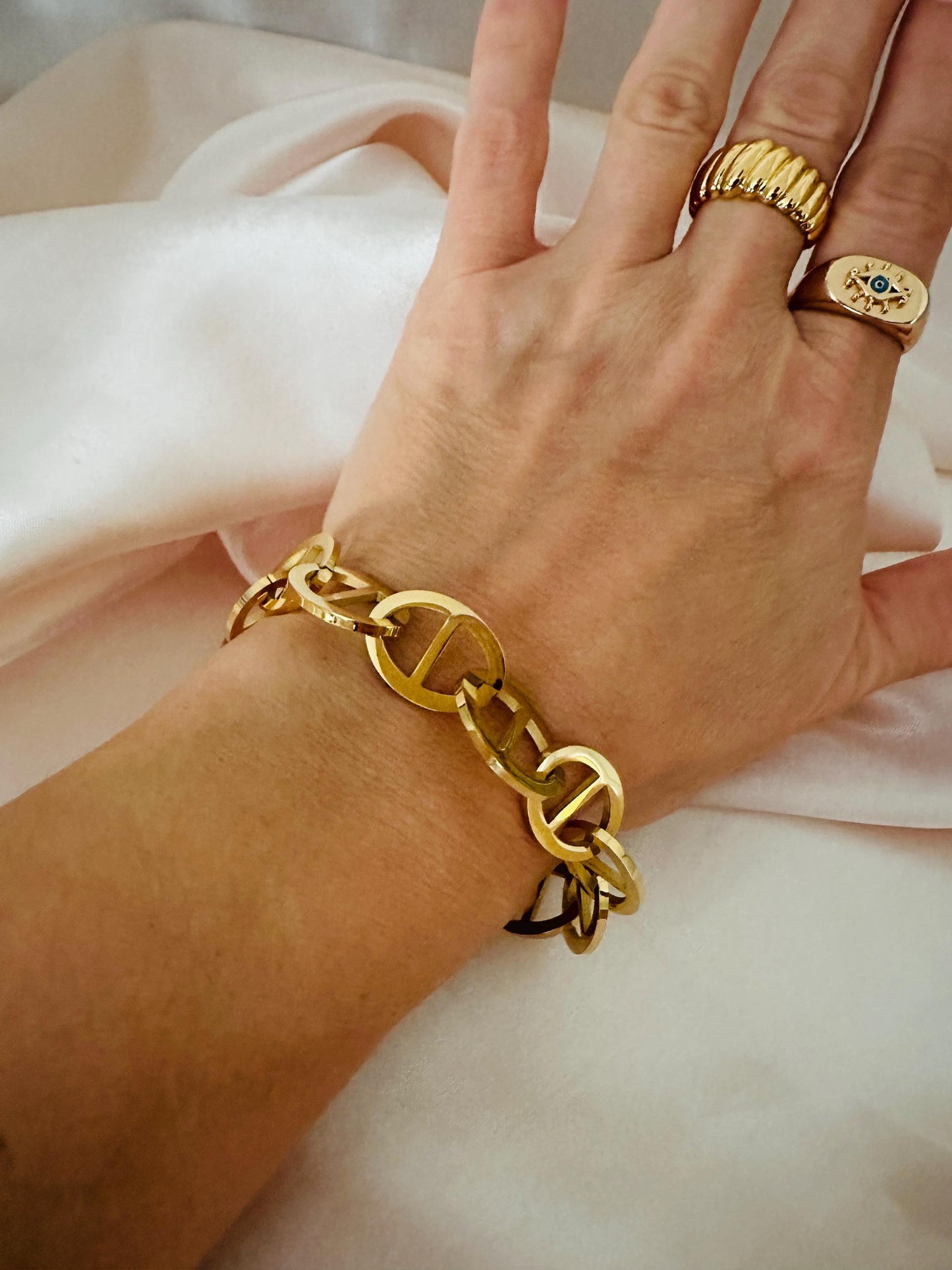 Mila Gold Bracelet-Unique
