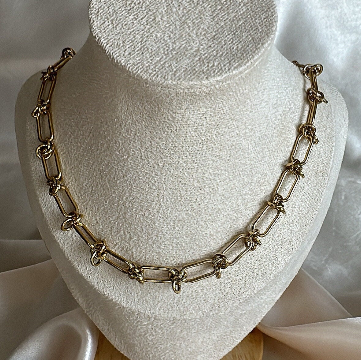 Gold Link Chain Necklace: Anti-Tarnish Stainless Steel