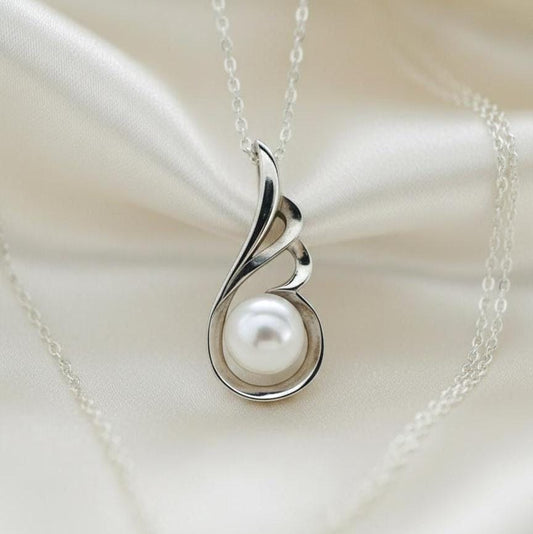 Silver Pearl Necklace featuring Delicate Angel Wings Design