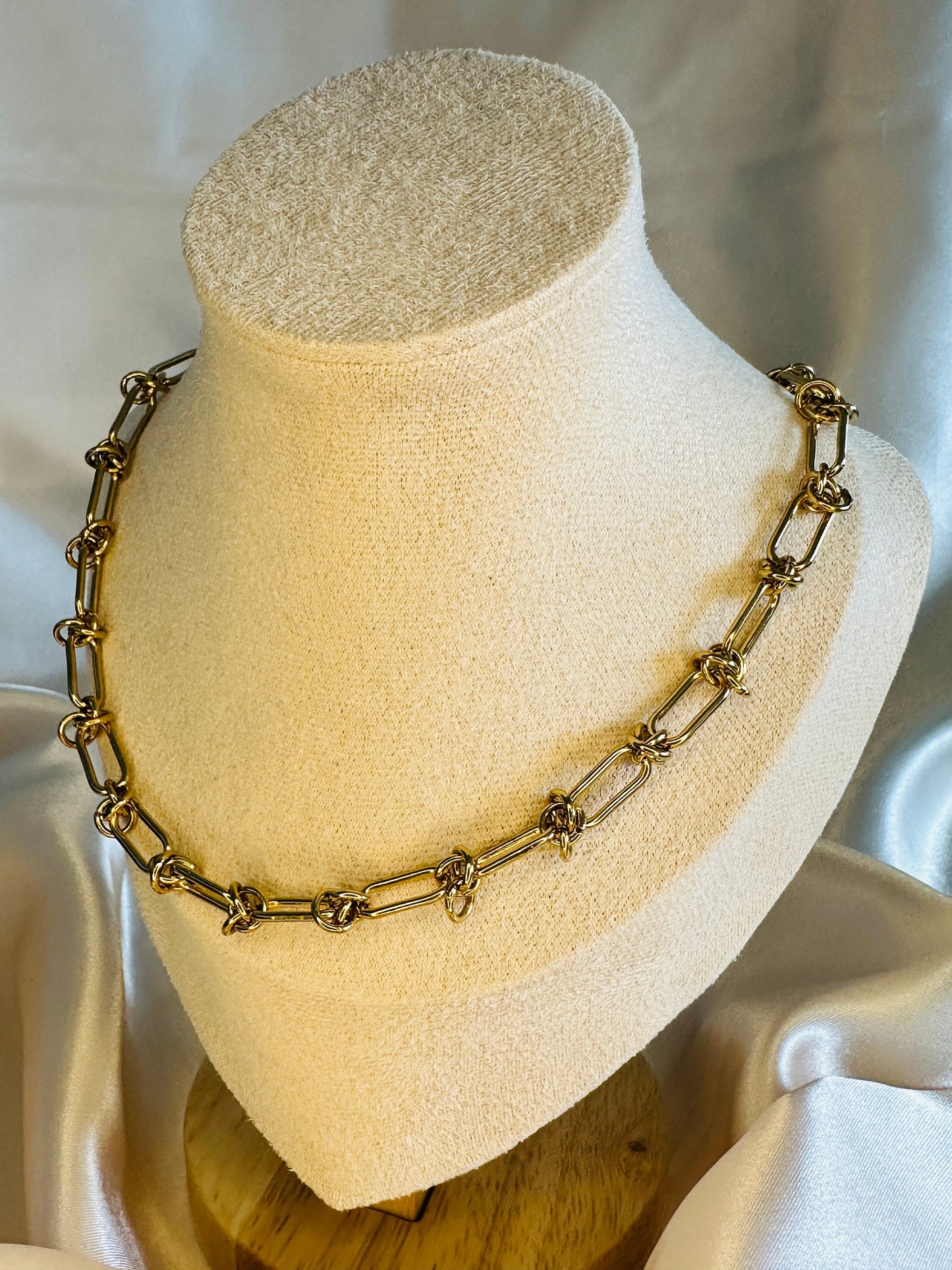Gold Link Chain Necklace: Anti-Tarnish Stainless Steel