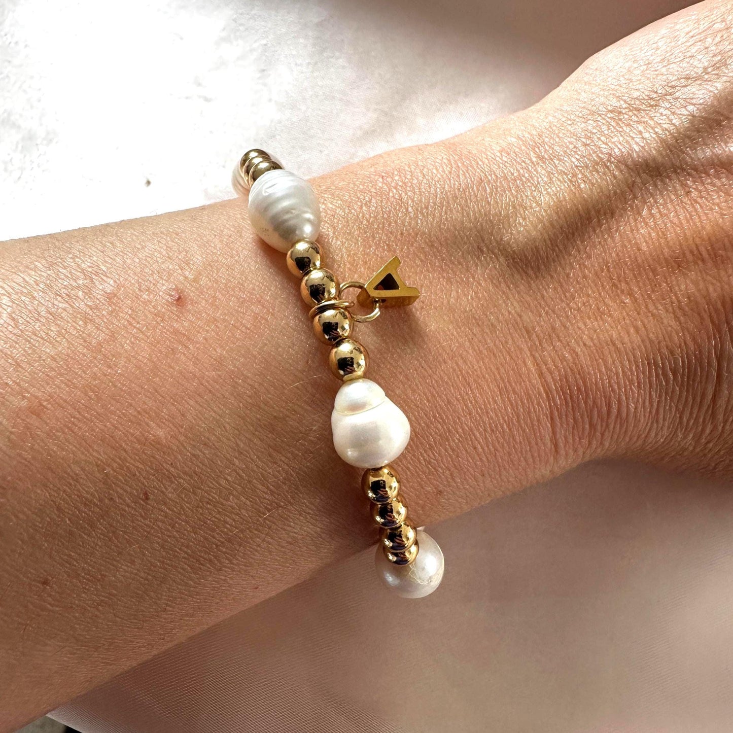 Handmade Hematite and Pearl Bracelet: Delicate Upcycled Jewelry