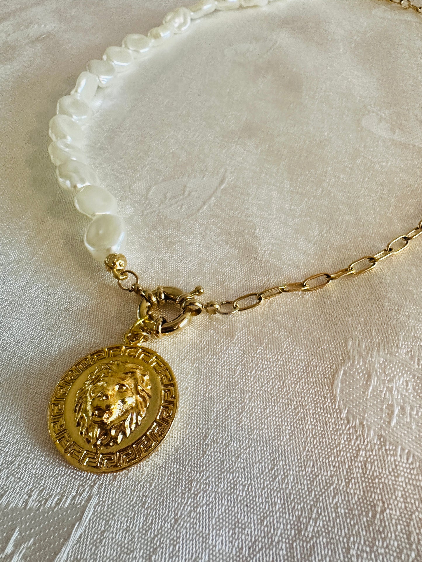 Gold Lion Pearl Necklace