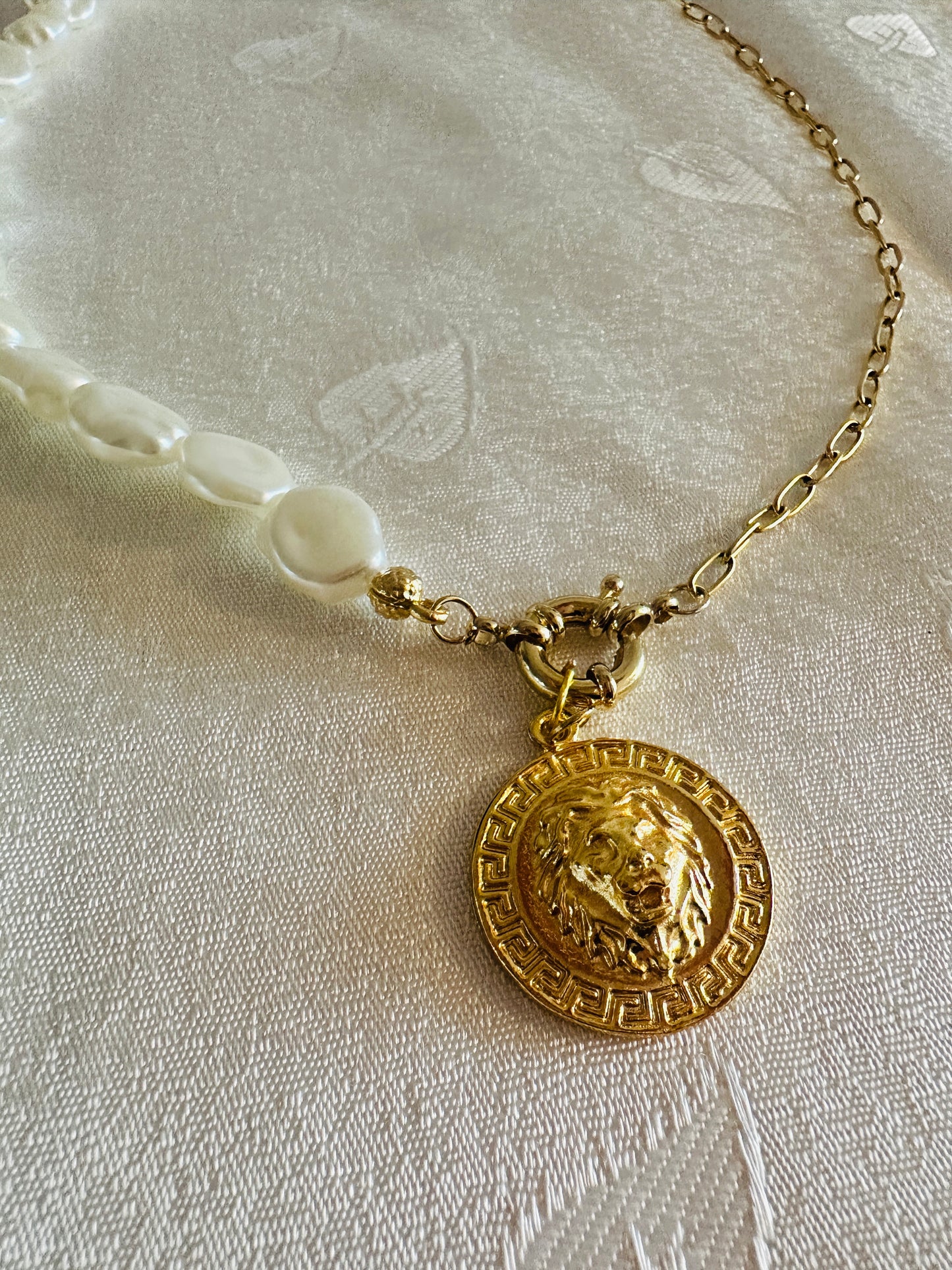 Gold Lion Pearl Necklace