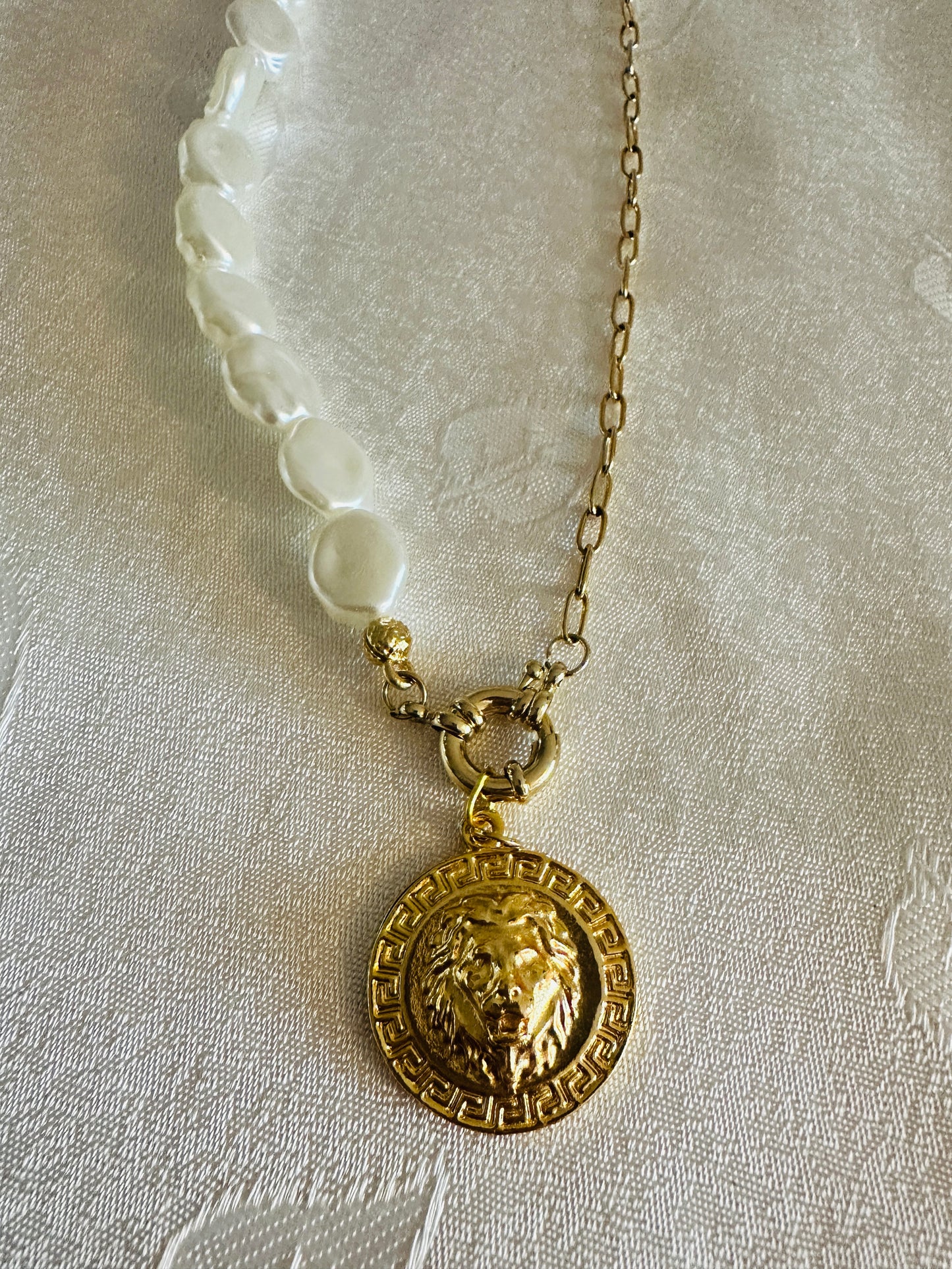 Gold Lion Pearl Necklace