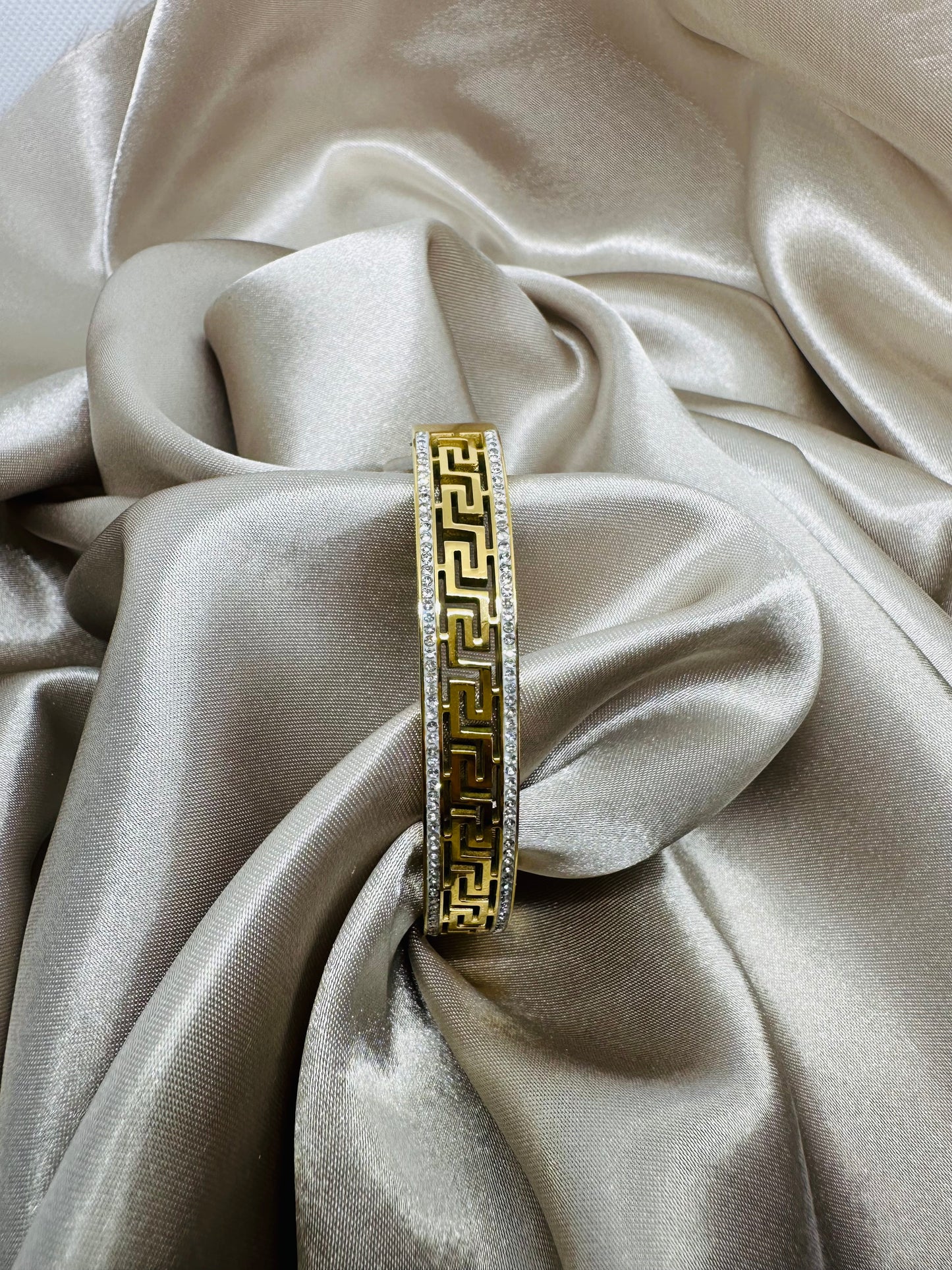 Ida 18K Gold Bangle