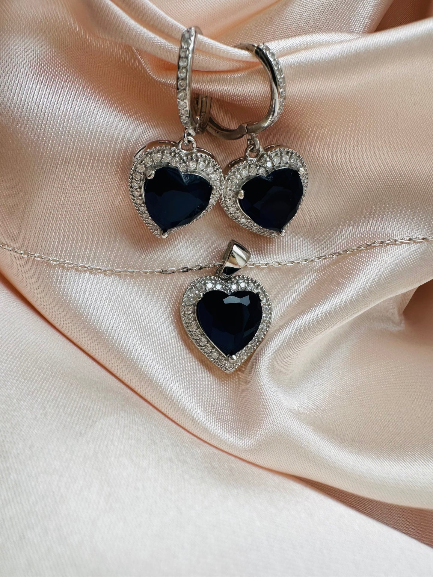 Sapphire Love Necklace Set