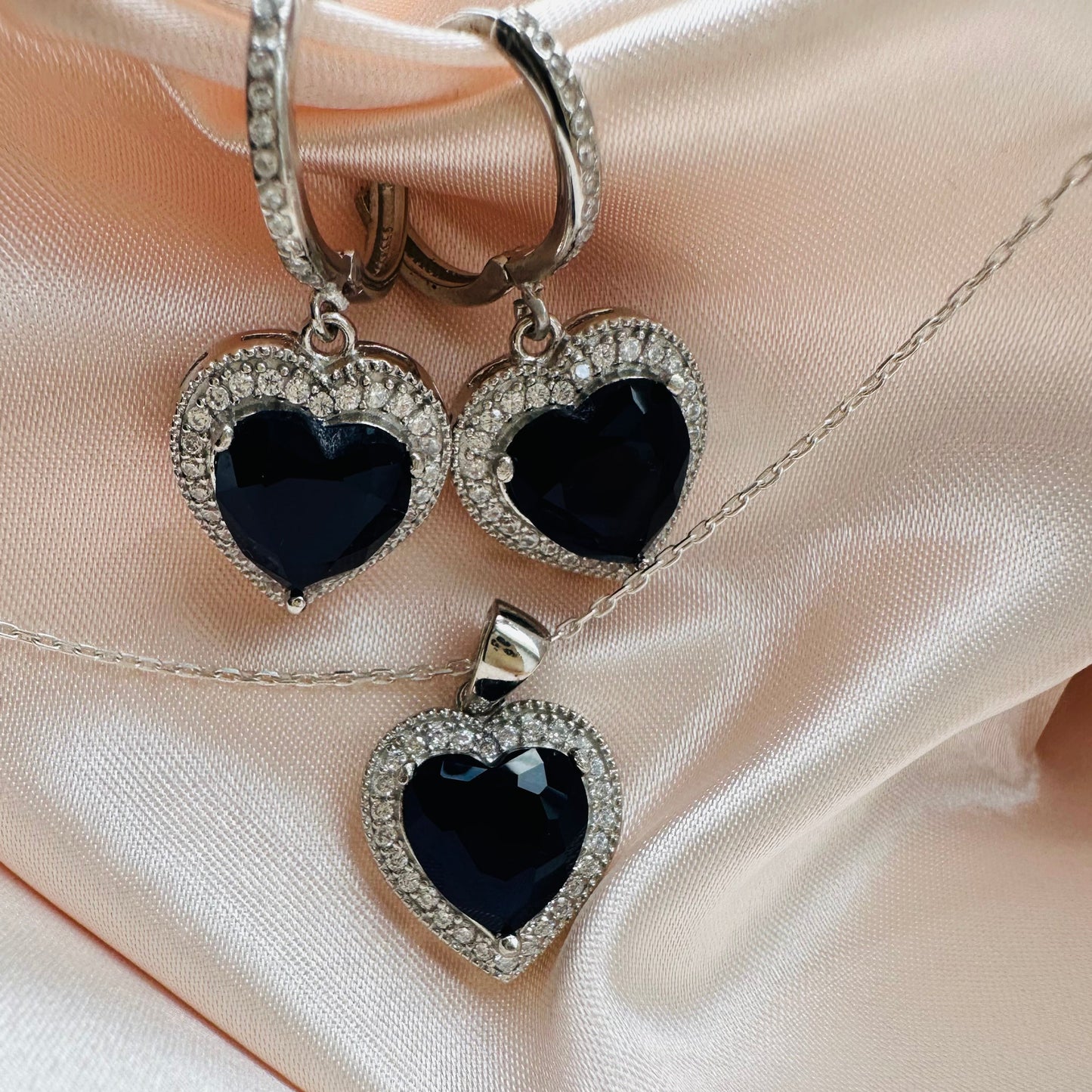 Sapphire Love Necklace Set