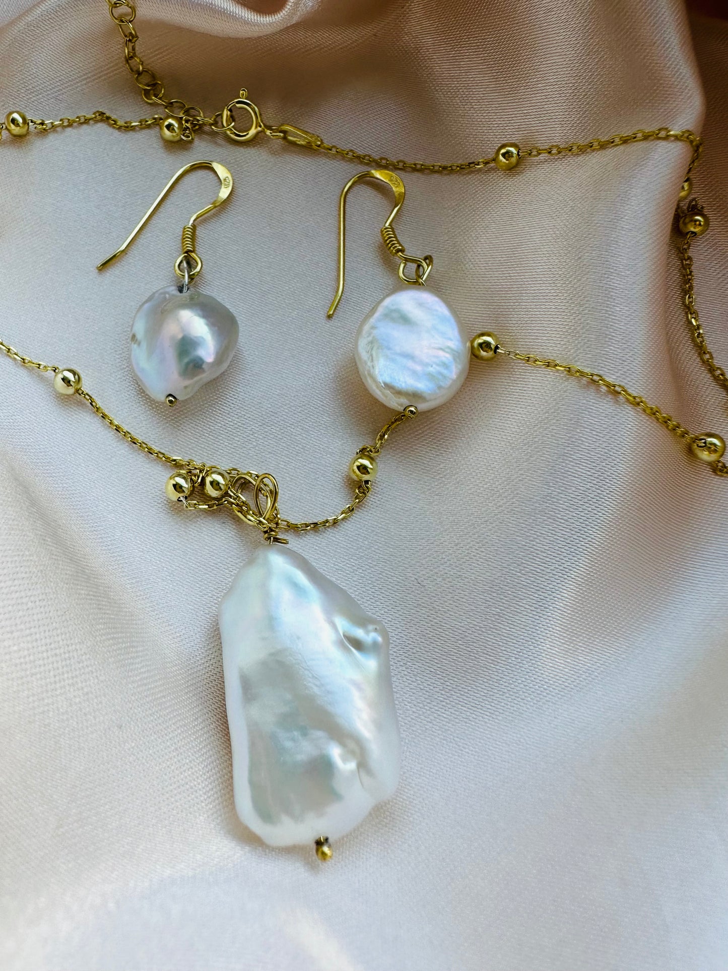 Cara Baroque Pearl Gold Necklace with earrings option