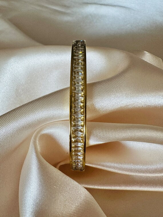 Aida 18K Gold Bangle