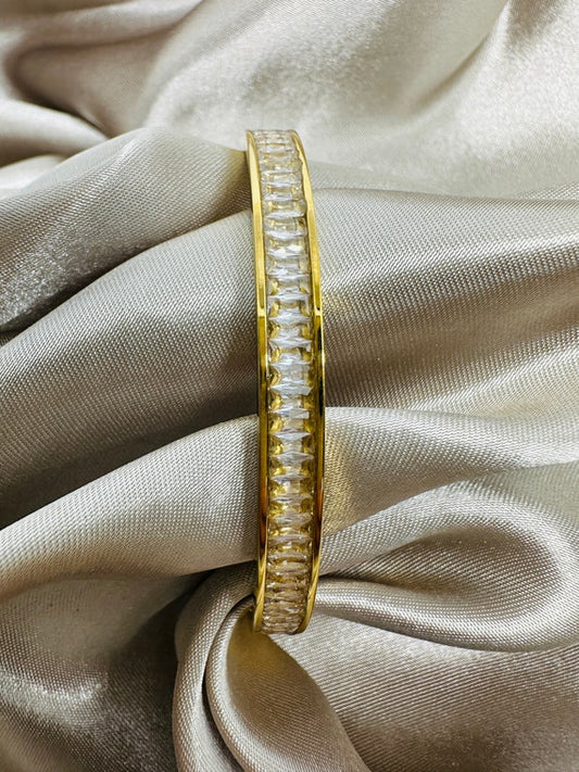 Aida 18K Gold Bangle