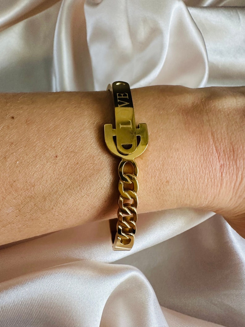 Marie 18K Gold Bangle