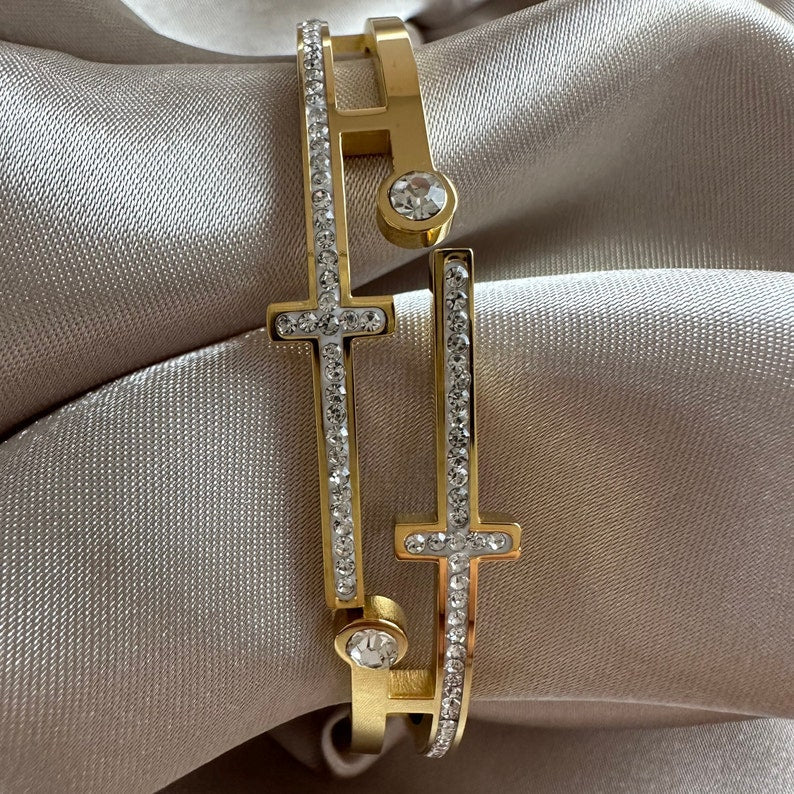 Audrey 18K Gold Bangle
