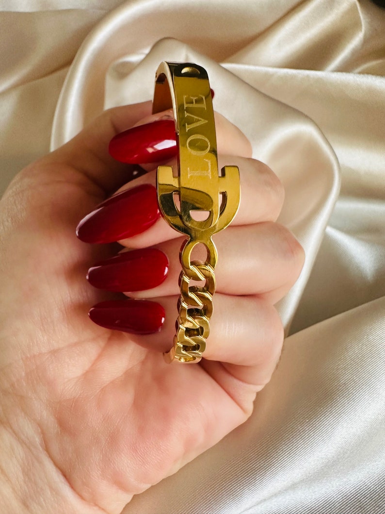 Marie 18K Gold Bangle