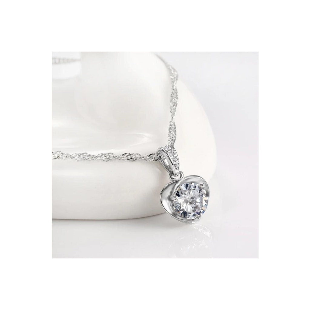 Minimalist Heart Necklace Set