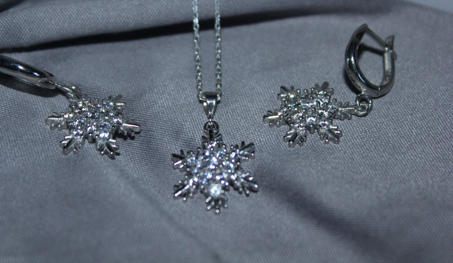 Snowflake Necklace Set