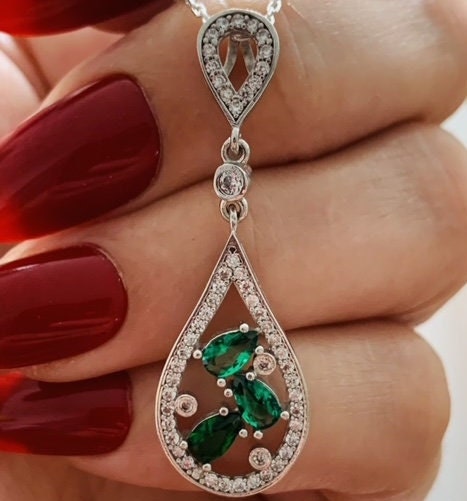 Perla Emerald Teardrop Necklace